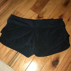 Lululemon black speed up shorts!